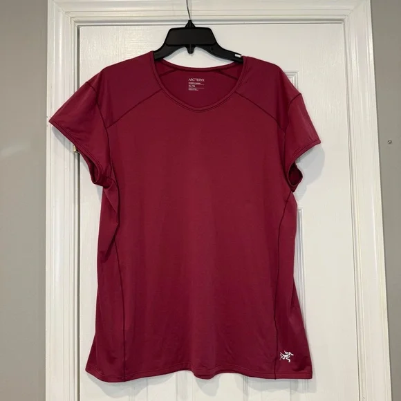 Arc'teryx Kapta Top Short Sleeve Shirt Dark Magenta Pink Womens XL Athletic - Picture 1 of 9